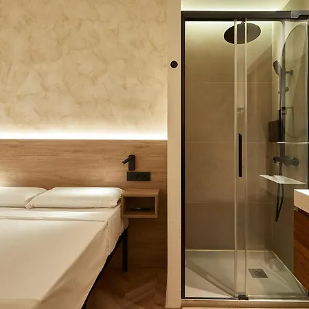 Pensionat Ella Boqueria 2*